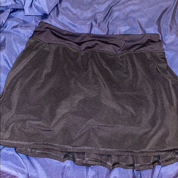 lululemon athletica Dresses & Skirts - size 8 black lululemon skirt